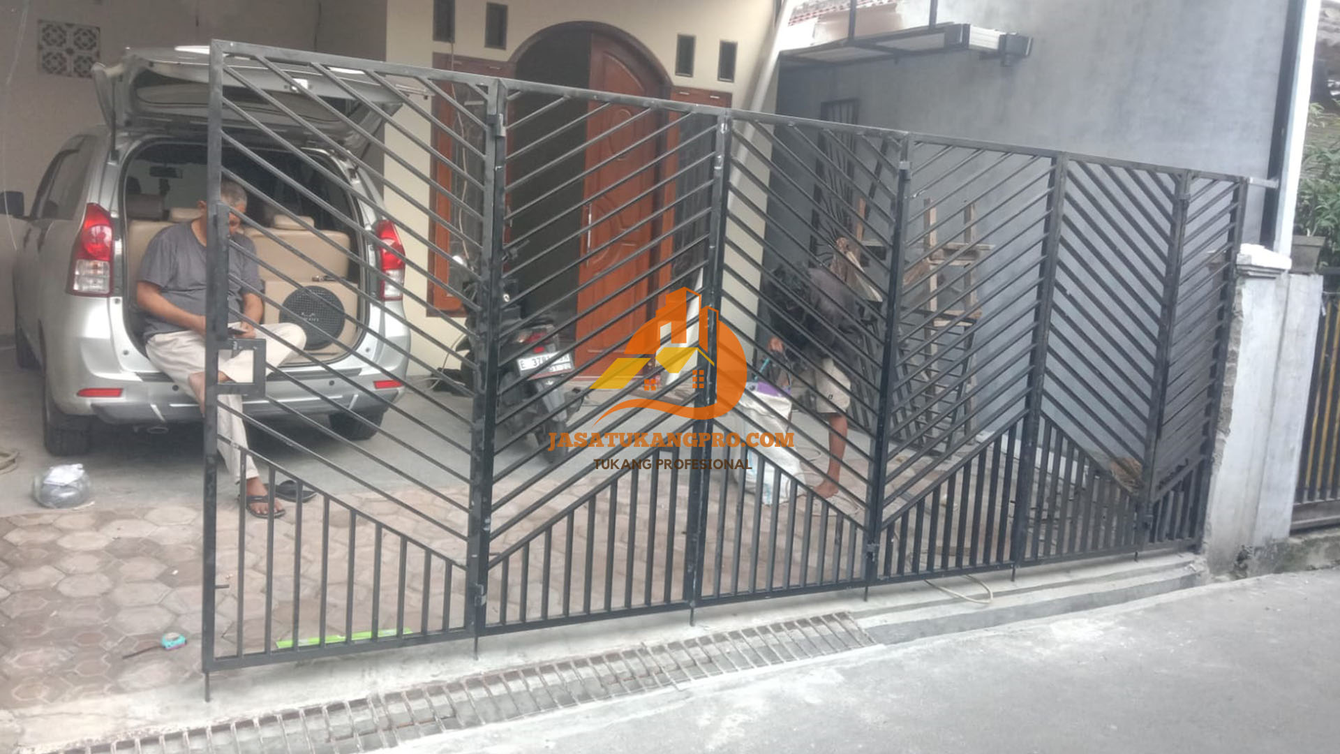 Bengkel Las Jakarta Timur Bikin Pagar Lipat Minimalis Daerah Lubang Buaya