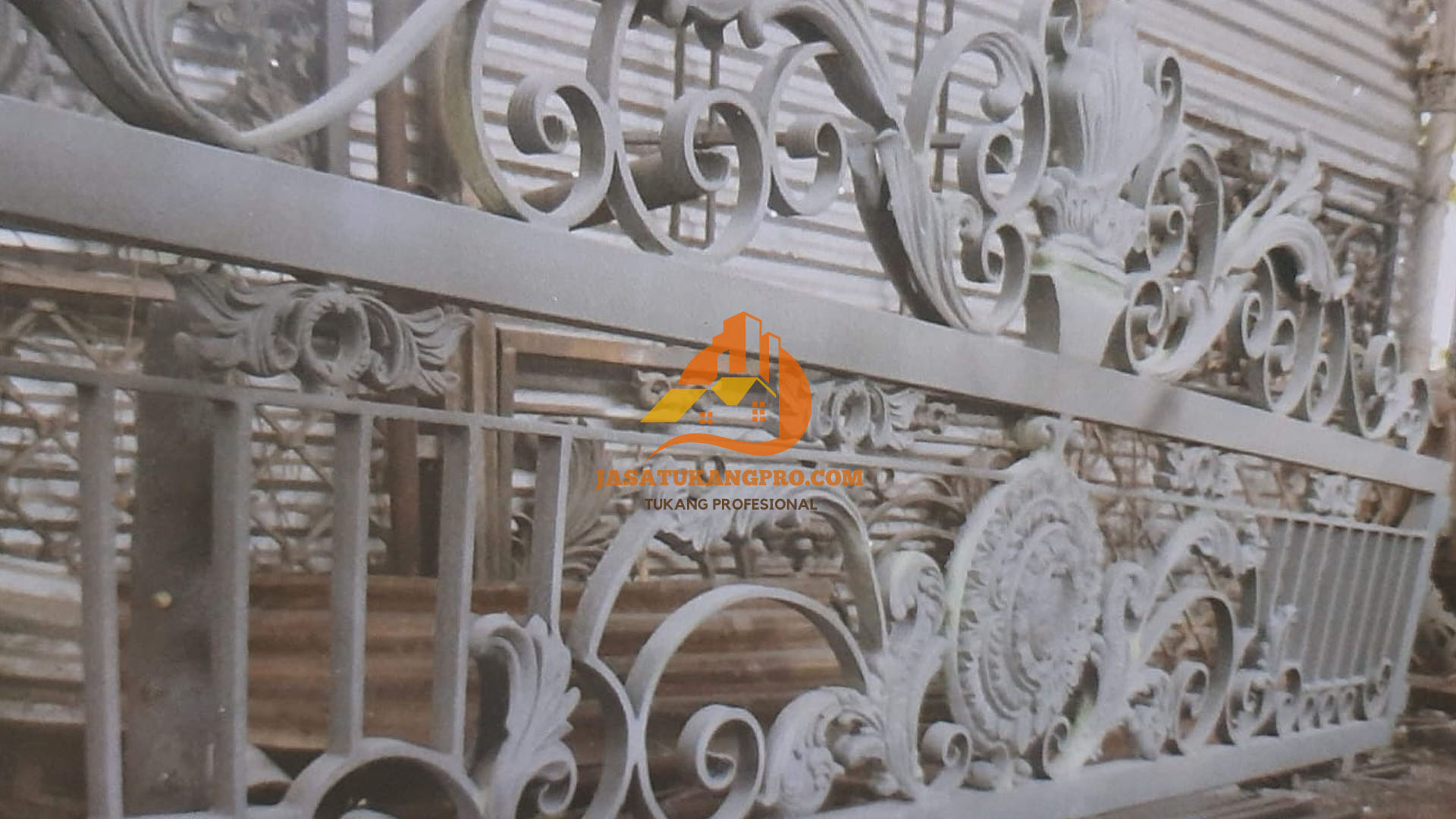 Bengkel Las Jakarta Selatan Bikin Pagar Besi Tempa Alferon Klasik Mewah