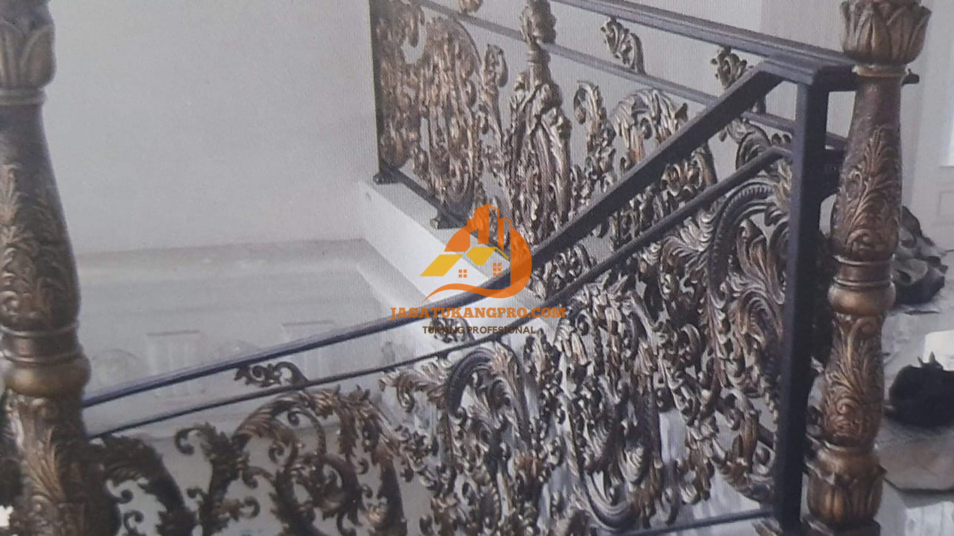 Bengkel Las Jakarta Selatan Bikin Railing Tangga & Railing Balkon Alferon Klasik Mewah