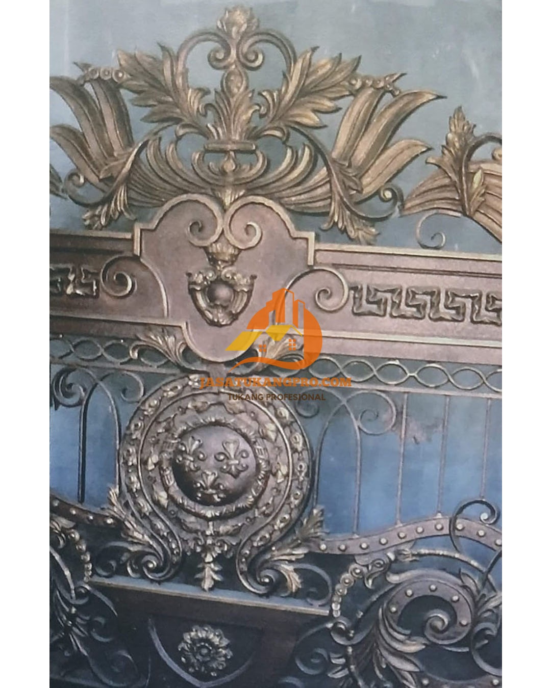 Bengkel Las Jakarta Selatan Bikin Pagar Besi Tempa Alferon Klasik Mewah