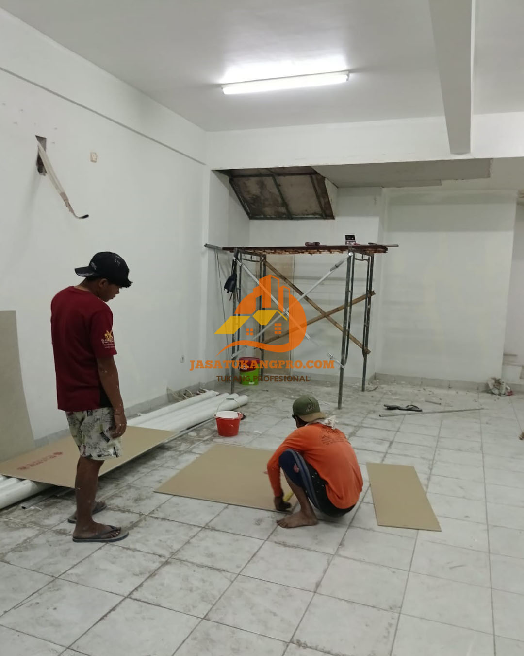 Tukang bangunan Buahbatu, Bandung pasang keramik lantai dan pasang granit